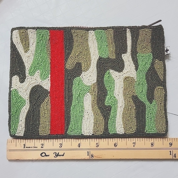 INK + ALLOY Camouflage Seed Bead Pouch Clutch  Bin1 - Picture 4 of 5
